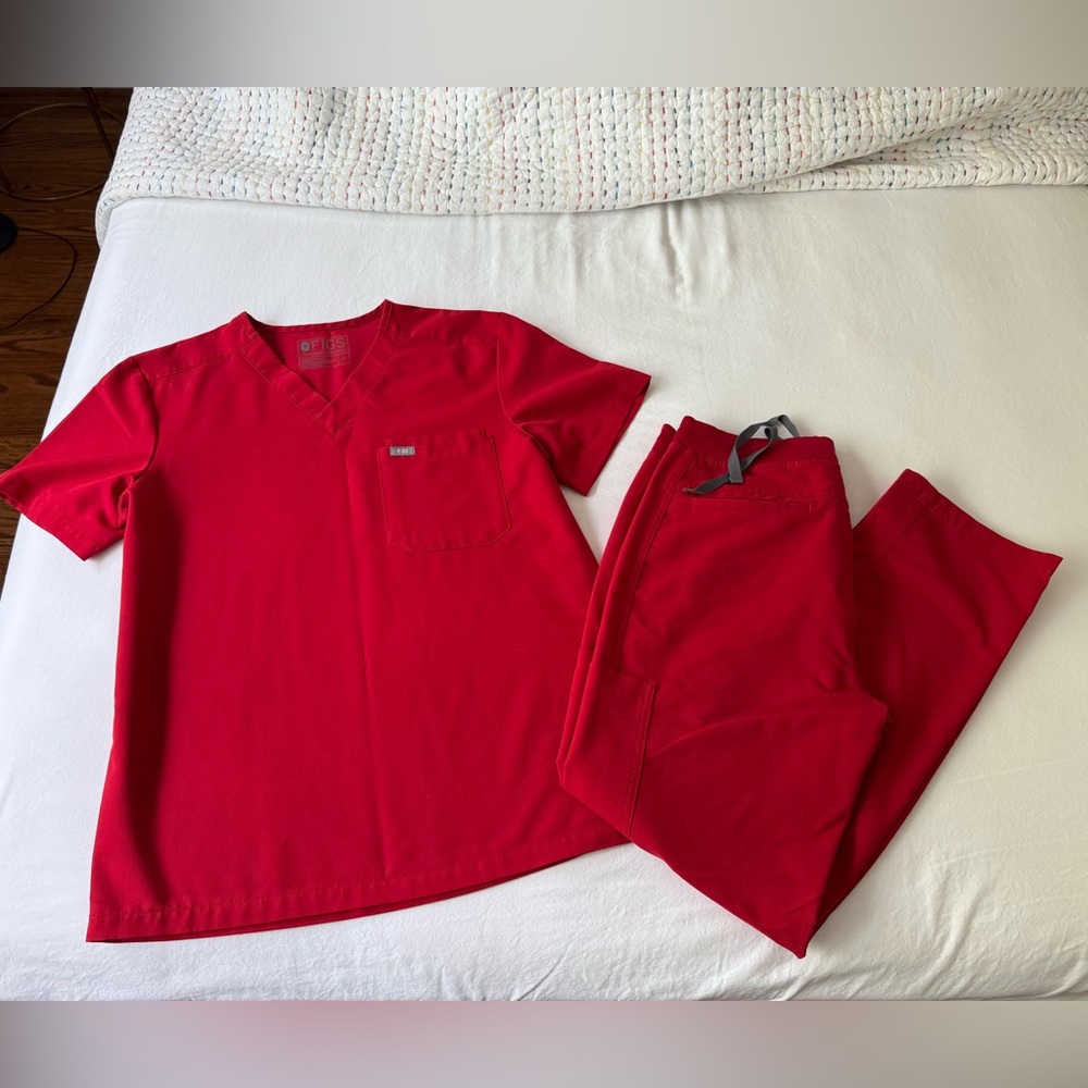 Figs Bold Red Scrub Set